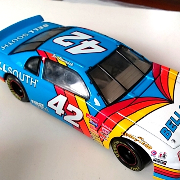 Action Racing Platinum Series 1997 1:24  Joe Nemechek #42 - Picture 2 of 11